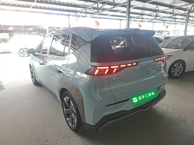 GAC Aion Y — Фото автомобиля 4