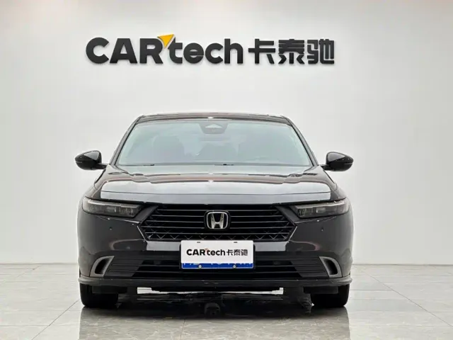 Honda Accord — Фото автомобиля 7