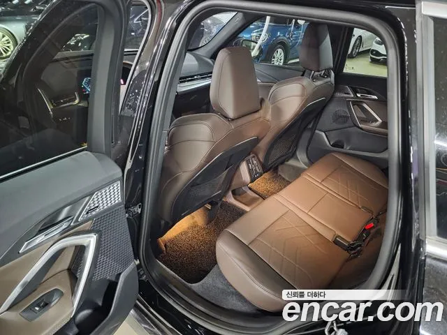 BMW X1 U11 — Фото автомобиля 12