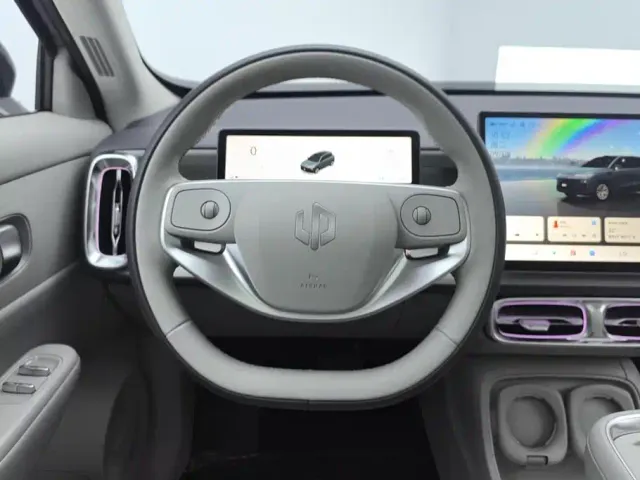 Leapmotor B10 — Фото автомобиля 15