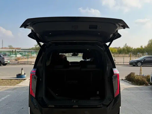 GAC Trumpchi M8 — Фото автомобиля 14