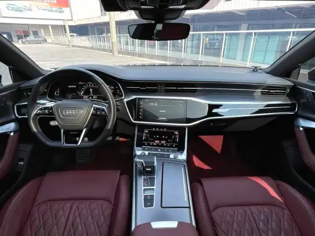 Audi A7L — Фото автомобиля 3