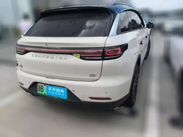 Leapmotor C11 — Фото автомобиля 2