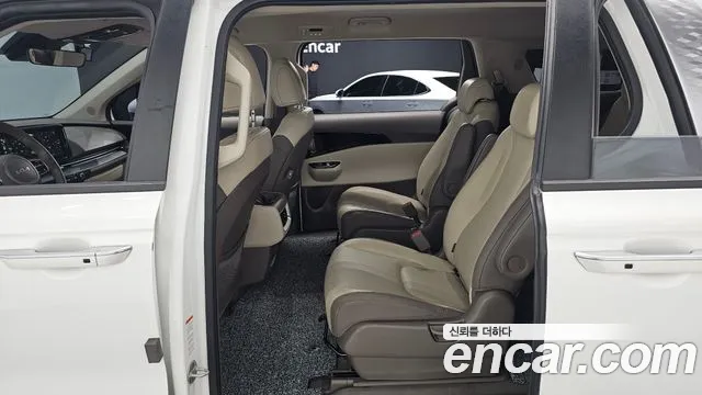 Kia Canival Carnival 4 поколение 9 мест Prestige — Фото автомобиля 12