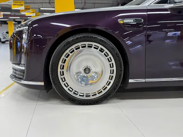 Zunjie Zunjie S800 2025 Model Extended Range Starlight Executive Edition 4-seater — Фото автомобиля 6