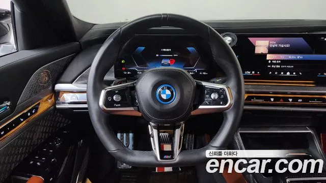 BMW i7 G70 — Фото автомобиля 18