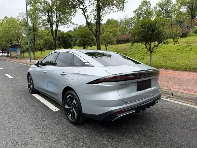 Geely Galaxy L6 — Фото автомобиля 11