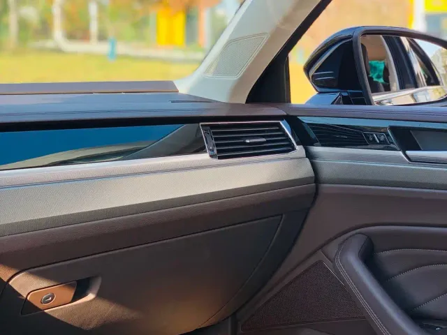Volkswagen Phideon — Фото автомобиля 21