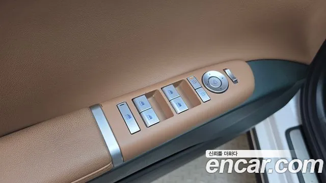 Hyundai Grandeur GN7 — Фото автомобиля 28