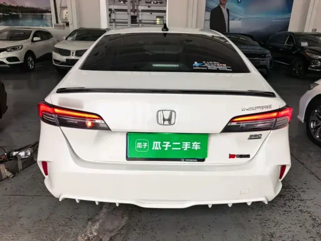Honda Inspire — Фото автомобиля 3