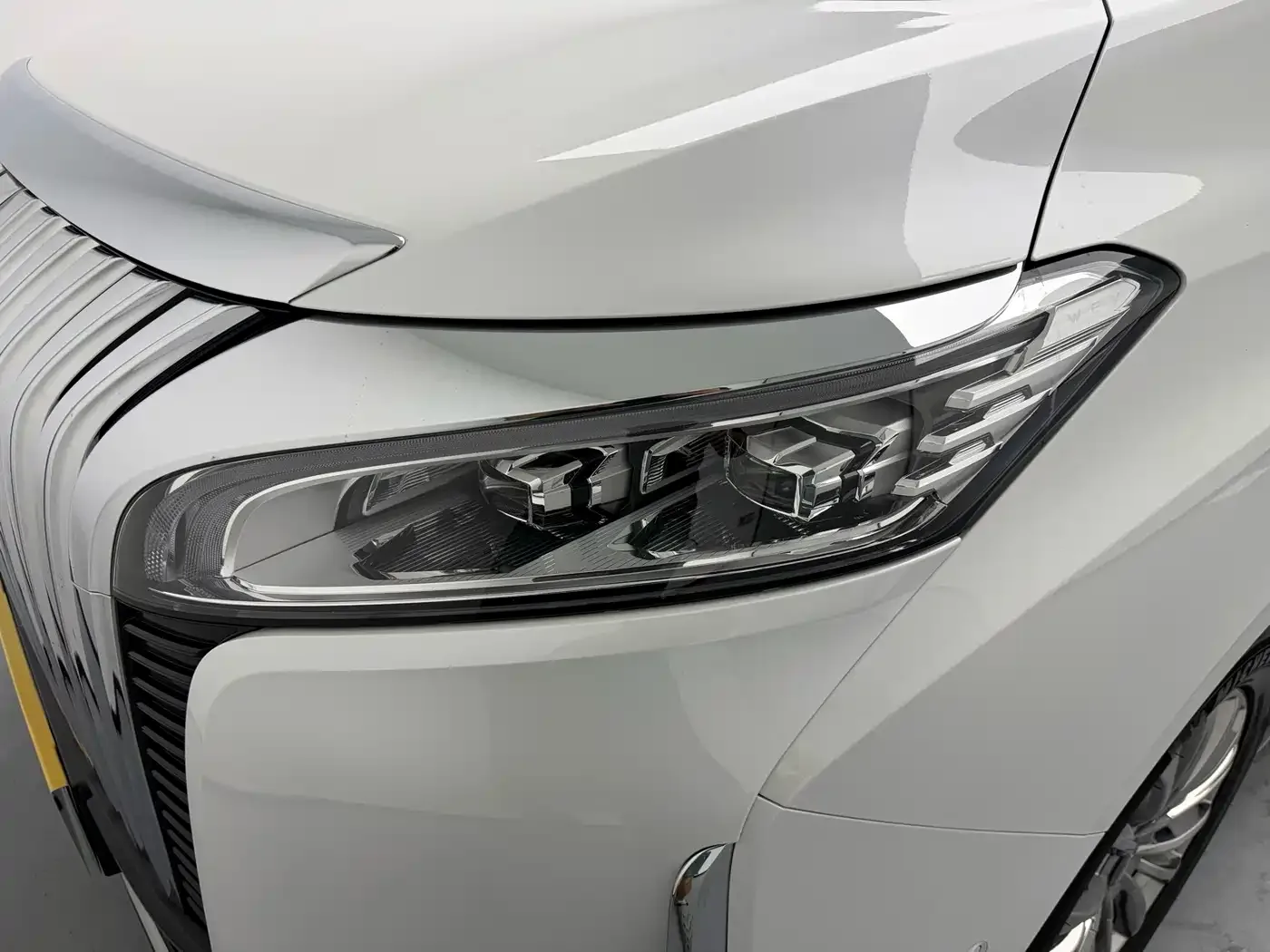 WEY WEY Alpine 2023 AWD Flagship — Фото автомобиля 18