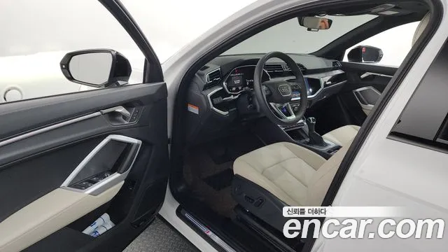 Audi Q3 40 TFSI quattro Premium — Фото автомобиля 10