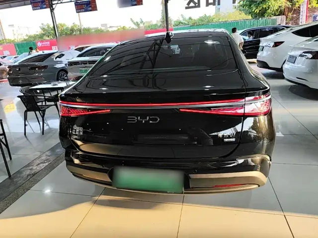 BYD Seal 07 DM-i — Фото автомобиля 5