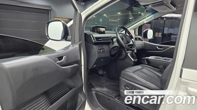 Hyundai Staria Staria 4WD Tourer 11 мест — Фото автомобиля 10
