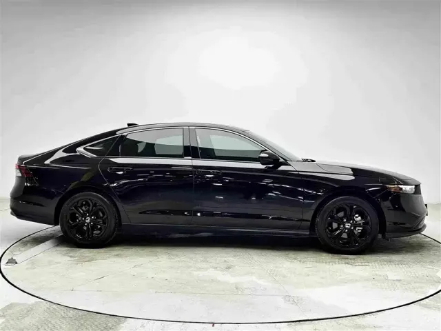 Honda Accord — Фото автомобиля 4