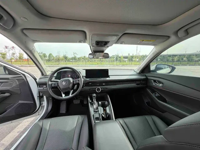 Honda Accord — Фото автомобиля 5