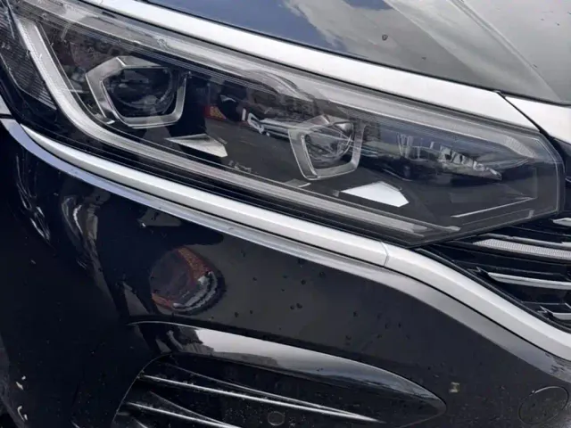 Volkswagen Passat — Фото автомобиля 10