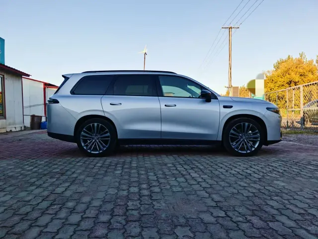 Leapmotor C16 — Фото автомобиля 5