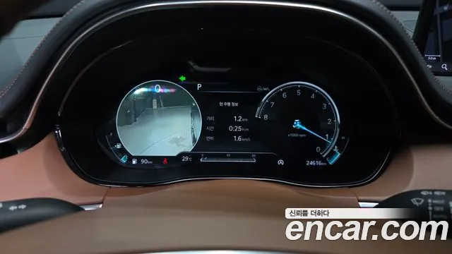 Genesis GV70 2.5T Бензин AWD — Фото автомобиля 5