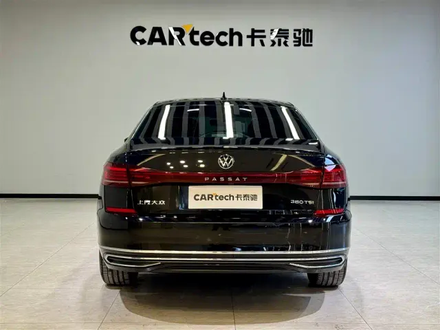 Volkswagen Passat — Фото автомобиля 5