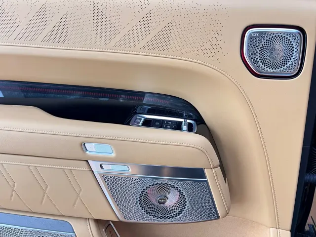 ZEEKR Zeekr 9X 2025 model Ultra Edition 70kWh — Фото автомобиля 30