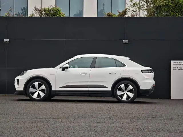 Porsche Macan EV — Фото автомобиля 5