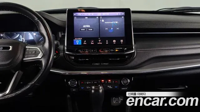 Jeep Compass — Фото автомобиля 14