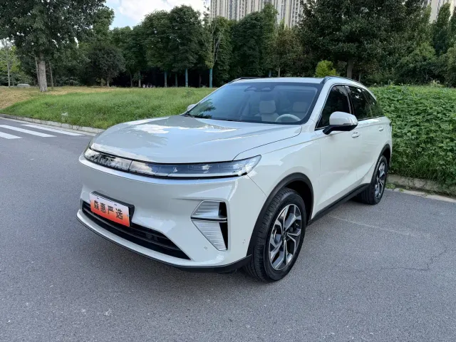 Фотография автомобиля — Haval Xiaolong MAX