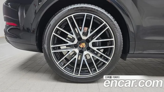 Porsche Cayenne PO536 — Фото автомобиля 4