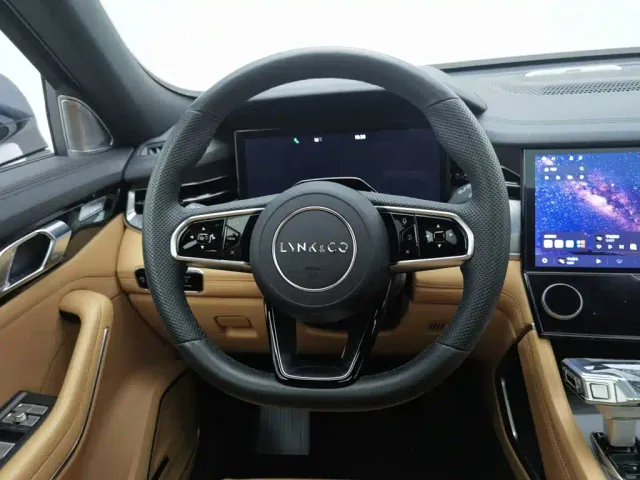 Lynk & Co 09 — Фото автомобиля 11