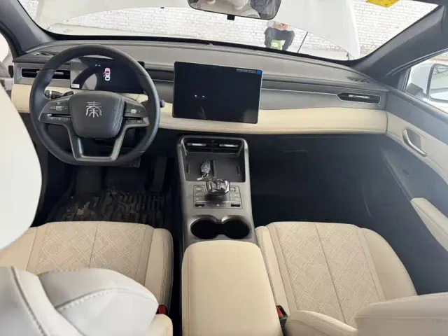 BYD Qin PLUS — Фото автомобиля 9