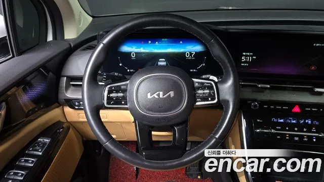 Kia Carnival Generation 4 — Фото автомобиля 21