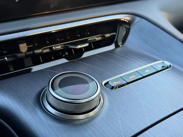 Geely Galaxy E5 — Фото автомобиля 18
