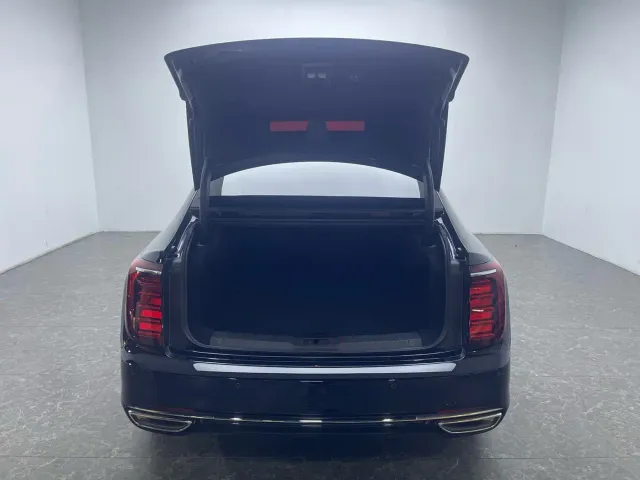 Hongqi H9 — Фото автомобиля 7