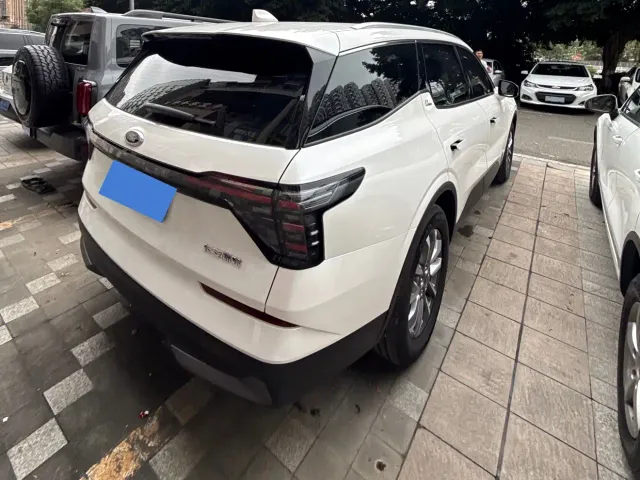 Ford Edge — Фото автомобиля 17