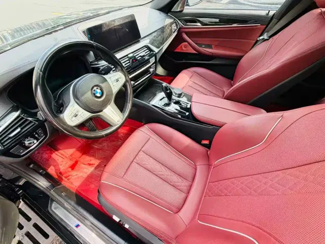 BMW 5 Series — Фото автомобиля 13