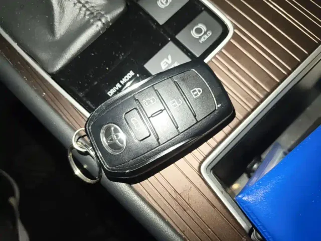 Toyota Granvia — Фото автомобиля 8