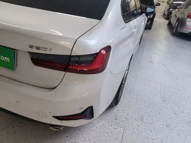 BMW 3 Series — Фото автомобиля 7