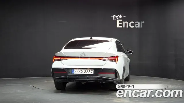 Hyundai Avante — Фото автомобиля 4