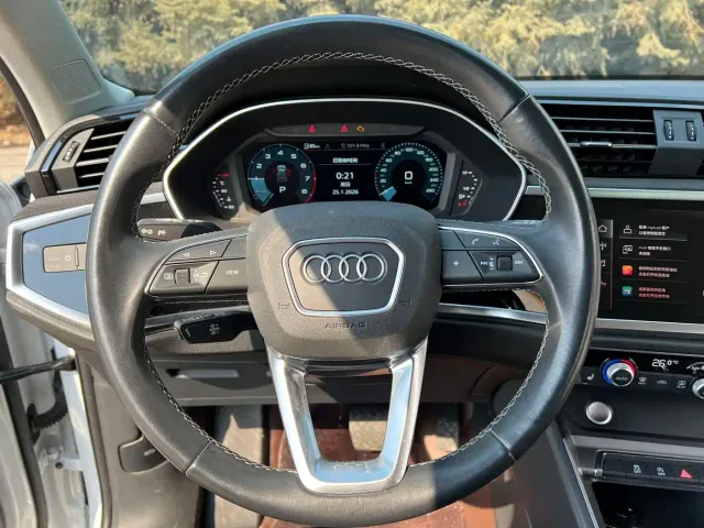 Audi Q3 — Фото автомобиля 21