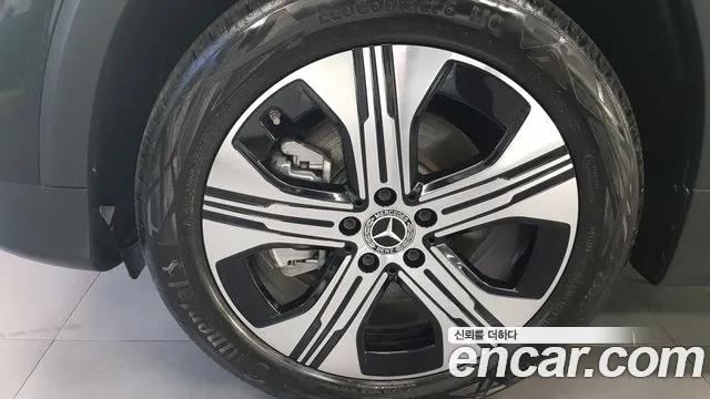 Mercedes-Benz EQB X243 — Фото автомобиля 5