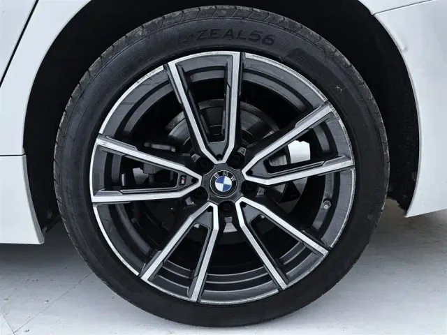 BMW 3 Series — Фото автомобиля 15