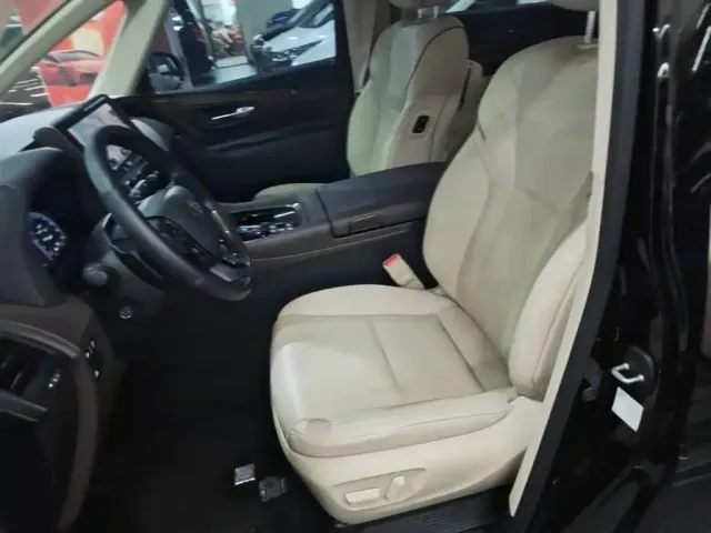 Toyota Alphard — Фото автомобиля 14