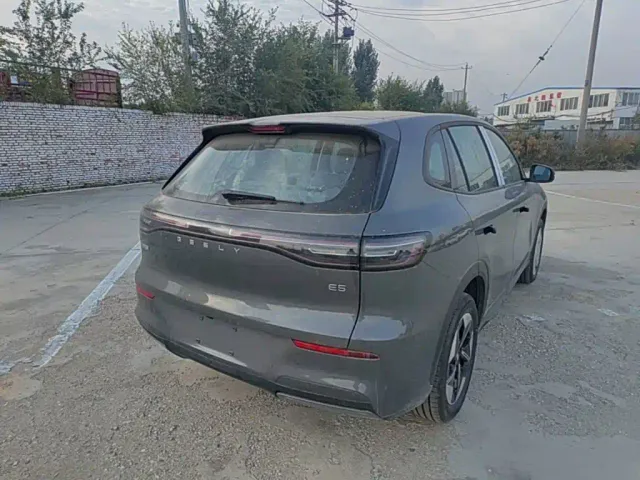 Geely Galaxy E5 — Фото автомобиля 6