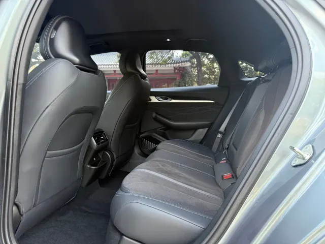 Geely Xingrui — Фото автомобиля 6