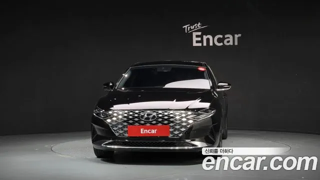 Hyundai Grandeur (New) Hybrid — Фото автомобиля 3