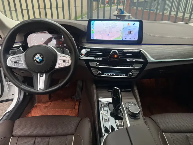 BMW 5 Series — Фото автомобиля 5