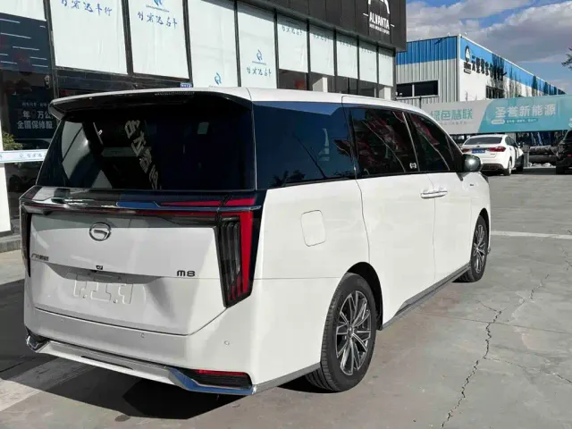 GAC Trumpchi M8 — Фото автомобиля 4
