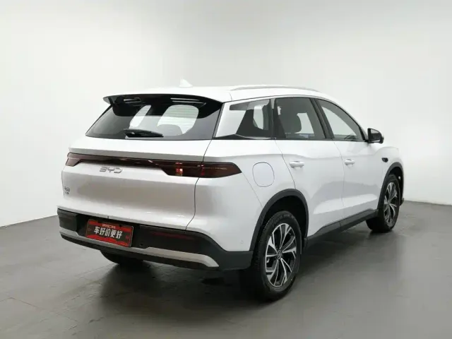 BYD Song Pro — Фото автомобиля 2