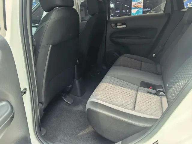 Honda Fit — Фото автомобиля 13